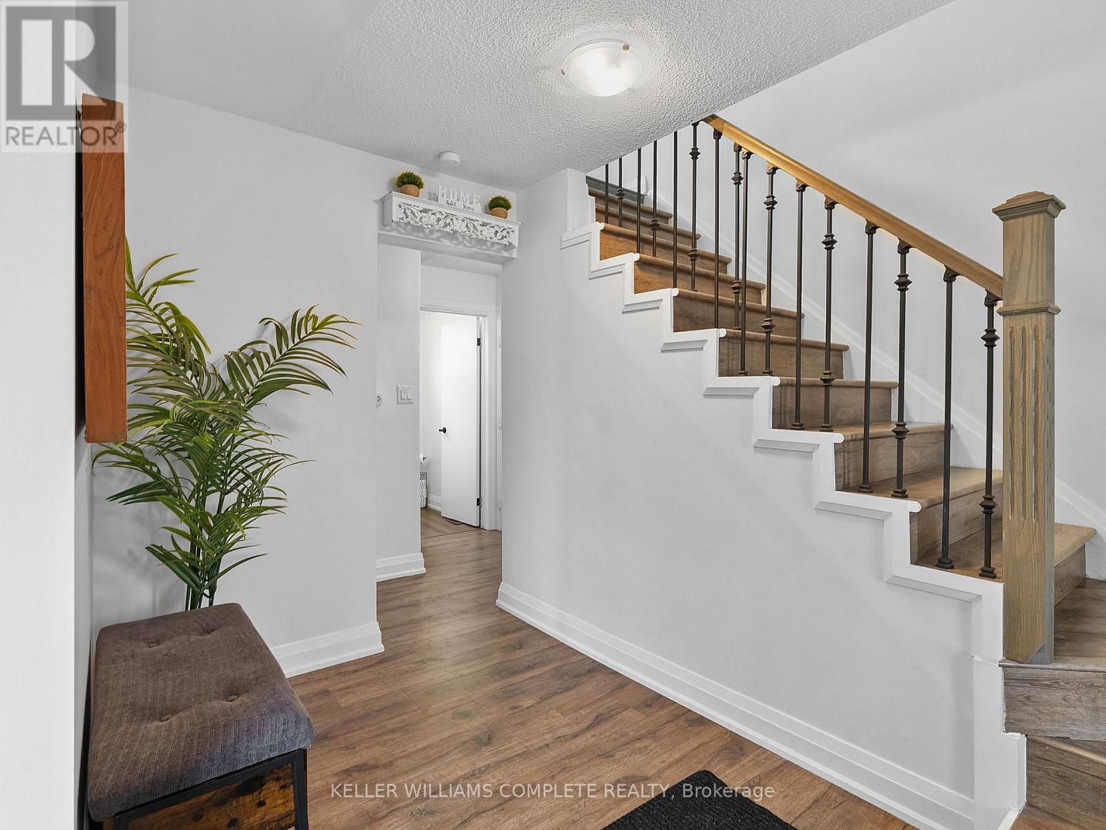 Photo 35 of 102 Dundee Drive, Haldimand ON