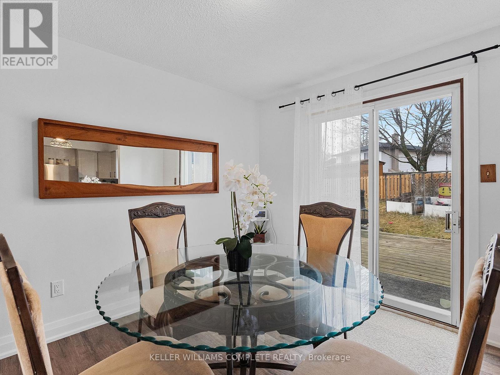 Photo 18 of 102 Dundee Drive, Haldimand ON