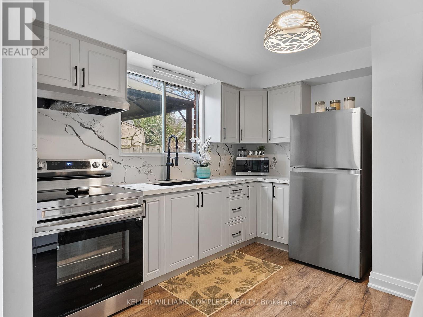 Photo 6 of 102 Dundee Drive, Haldimand ON