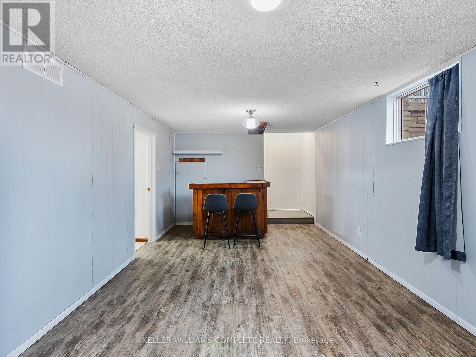 Photo 14 of 102 Dundee Drive, Haldimand ON