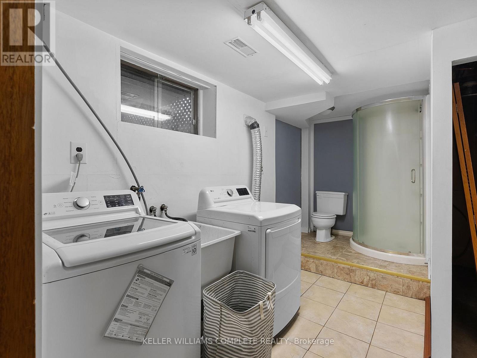 Photo 17 of 102 Dundee Drive, Haldimand ON