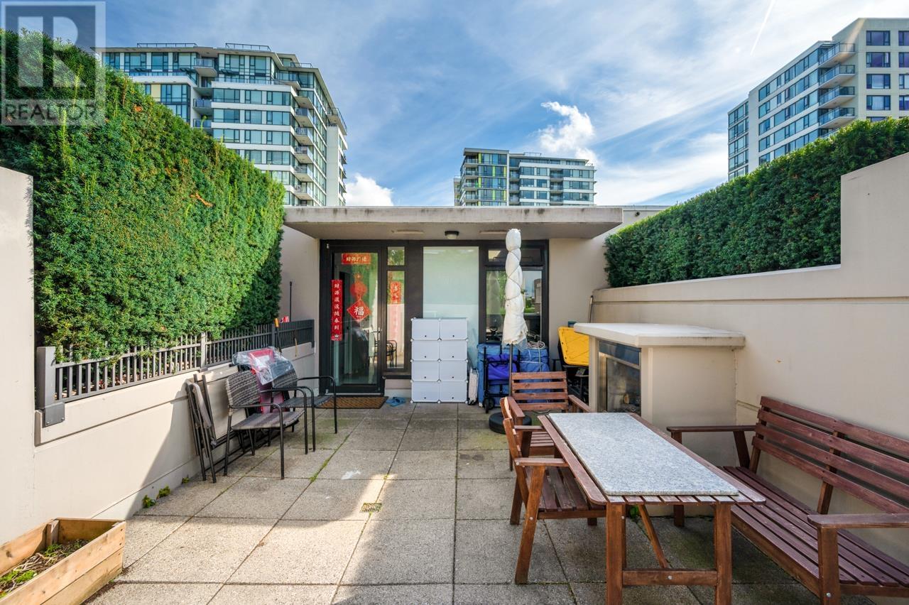 6 7911 ACKROYD ROAD, Richmond