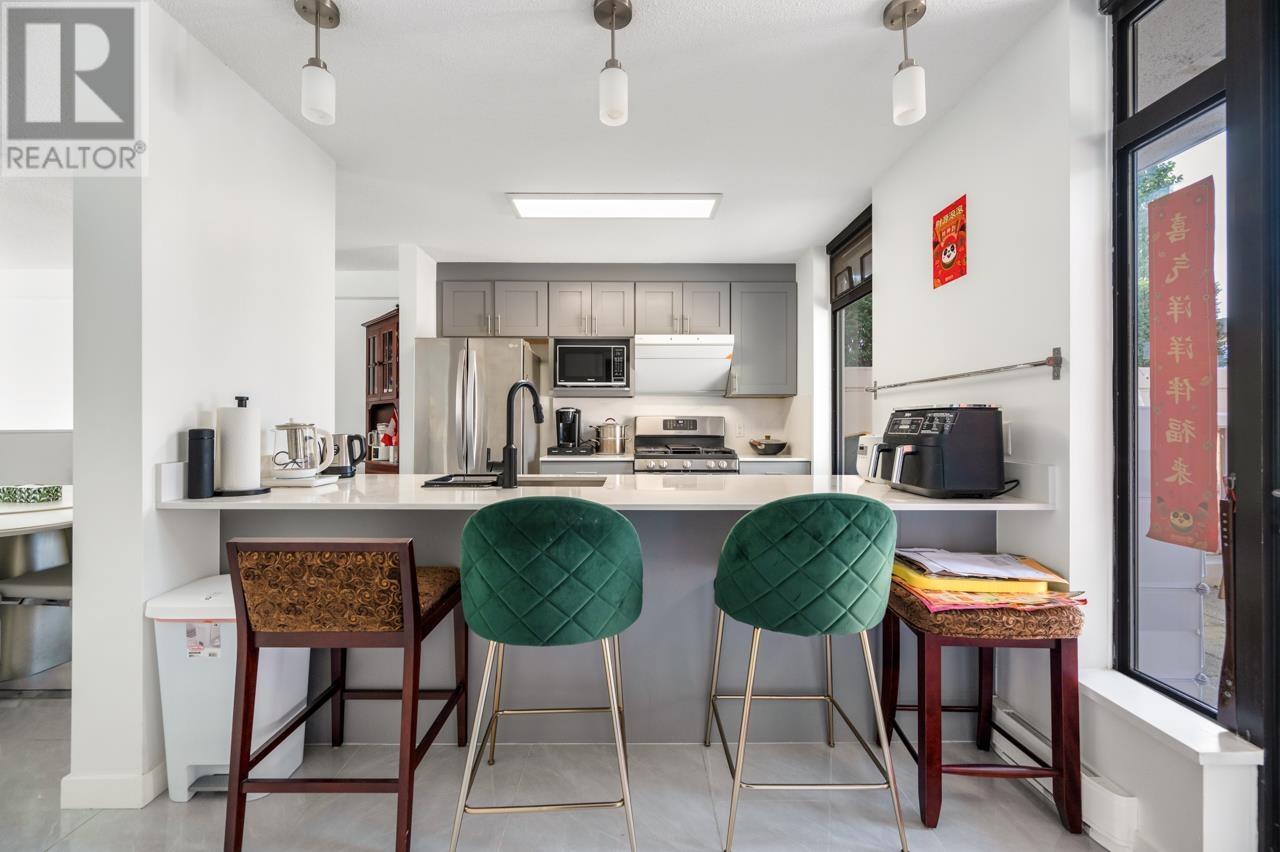 6 7911 ACKROYD ROAD, Richmond