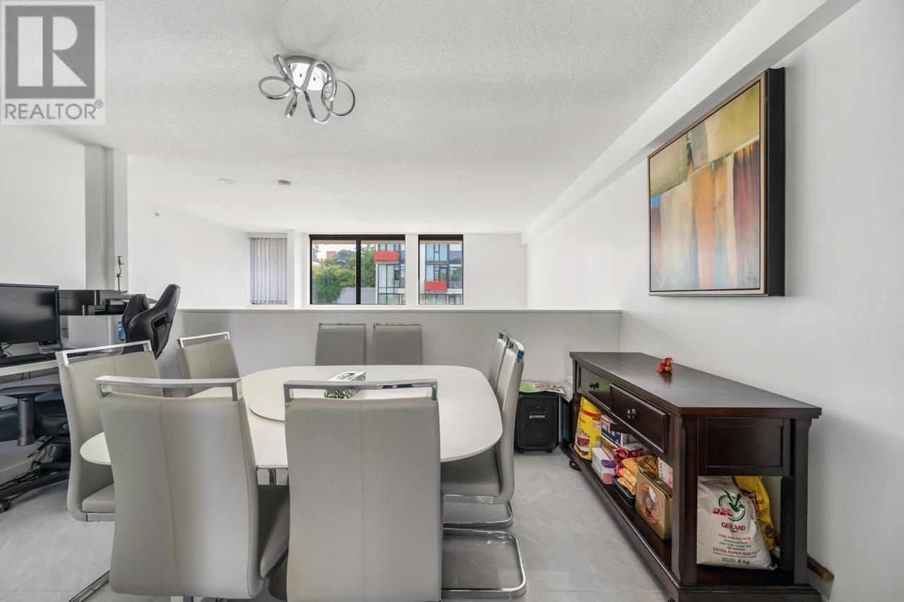 6 7911 ACKROYD ROAD, Richmond