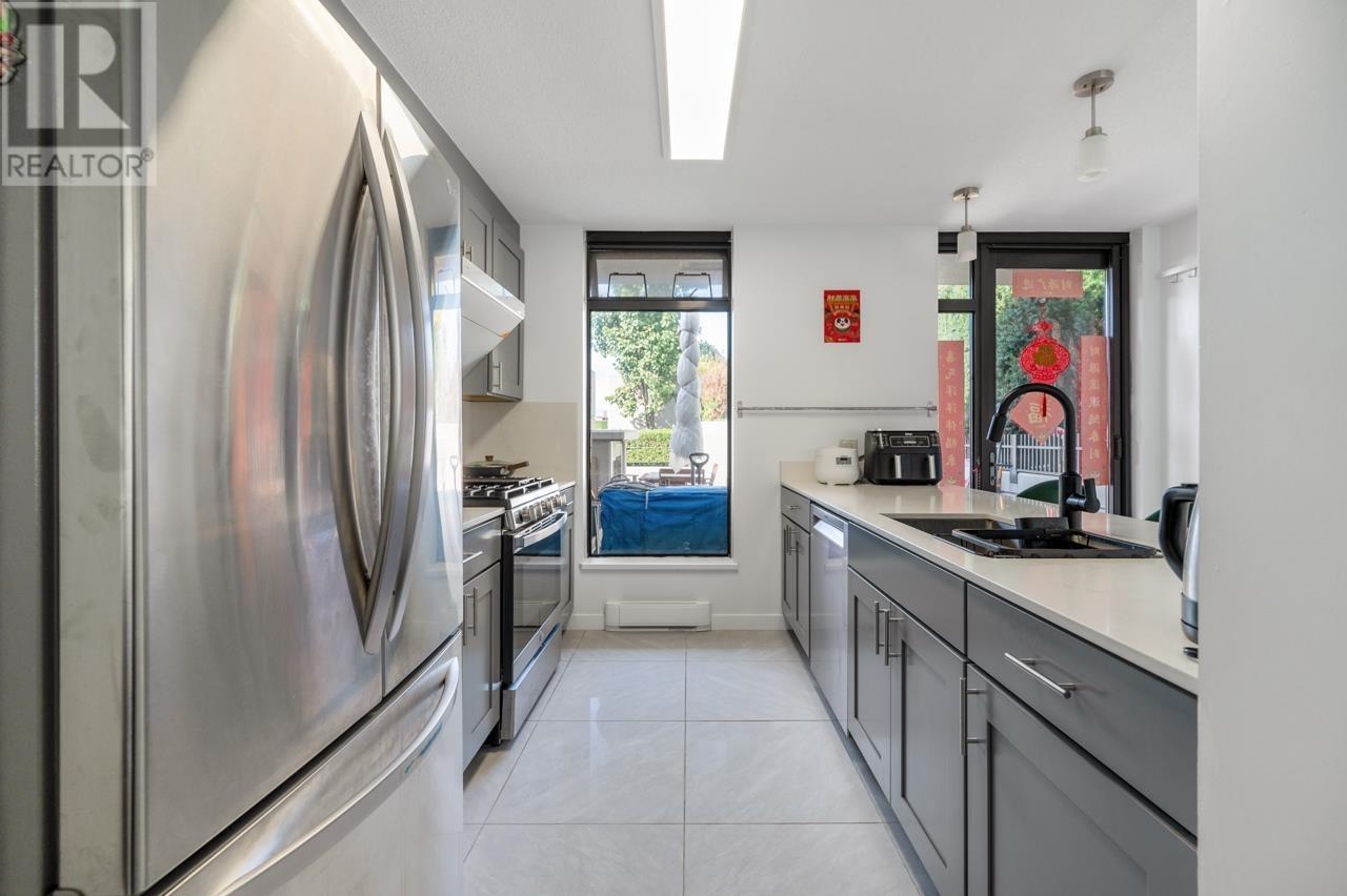 6 7911 ACKROYD ROAD, Richmond