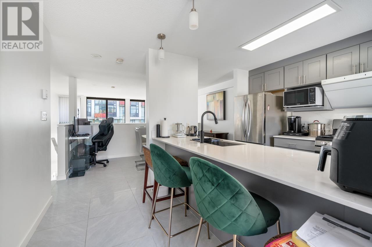 6 7911 ACKROYD ROAD, Richmond