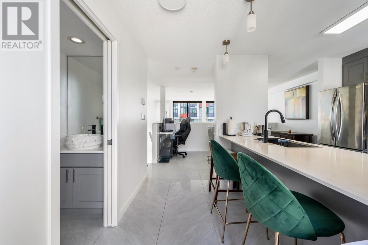 6 7911 ACKROYD ROAD, Richmond