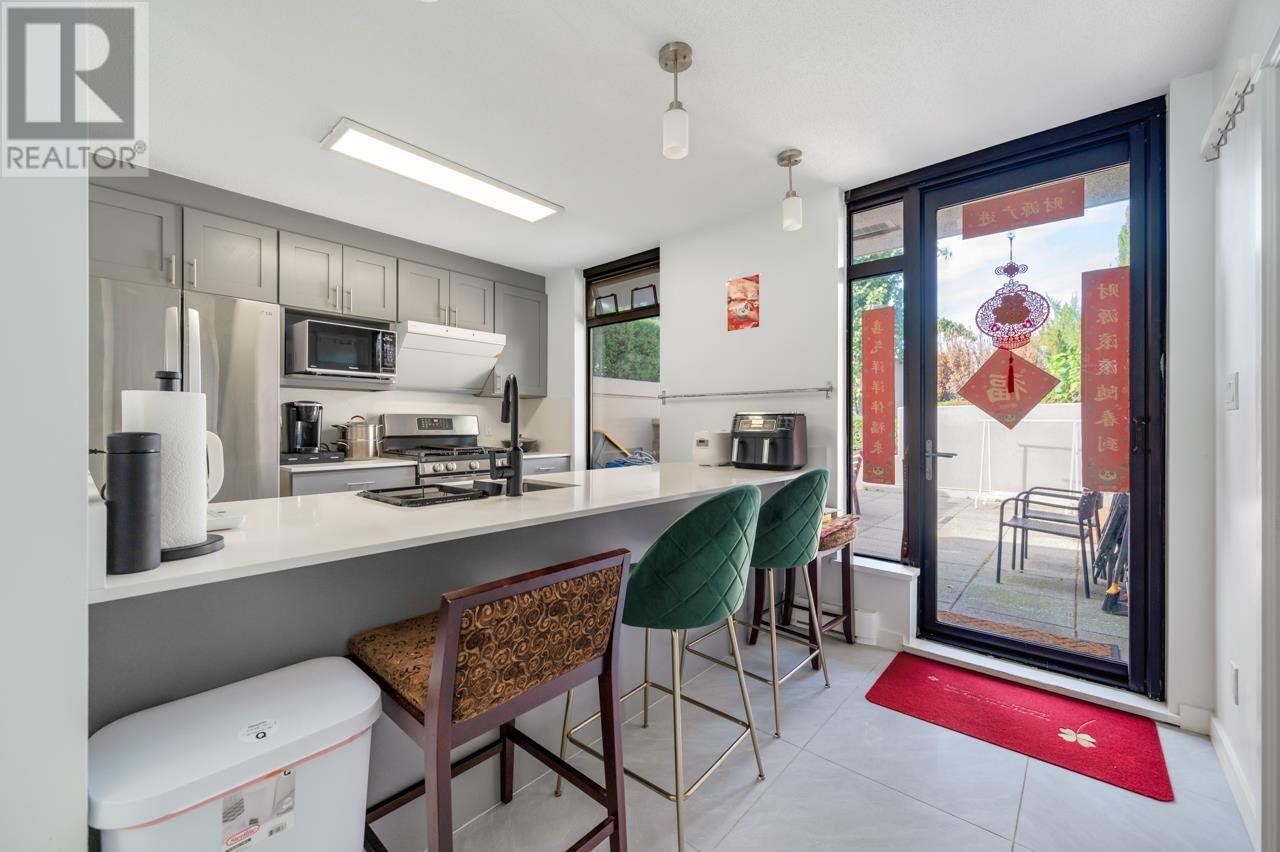 6 7911 ACKROYD ROAD, Richmond