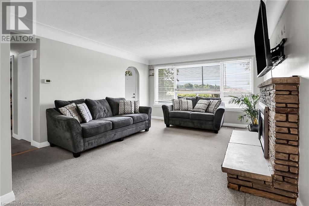 Photo 6 of 73222 27 Regional Road, Wellandport ON