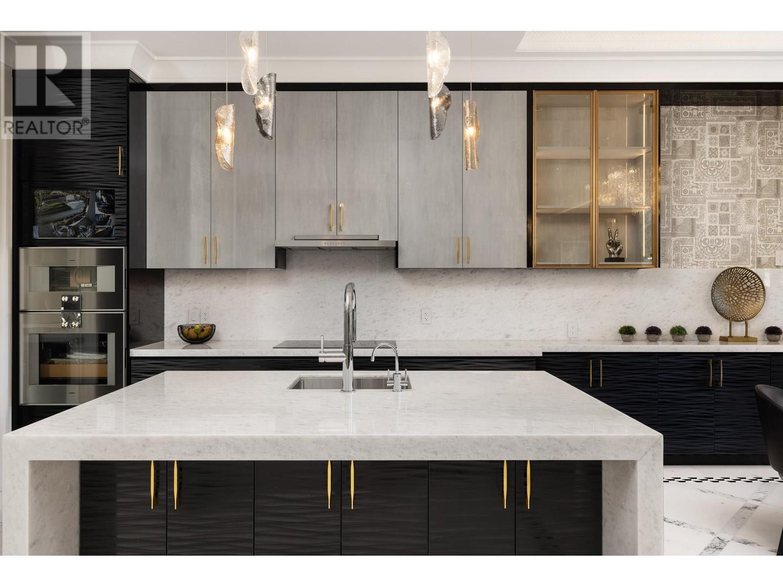 7061 ADERA STREET, Vancouver