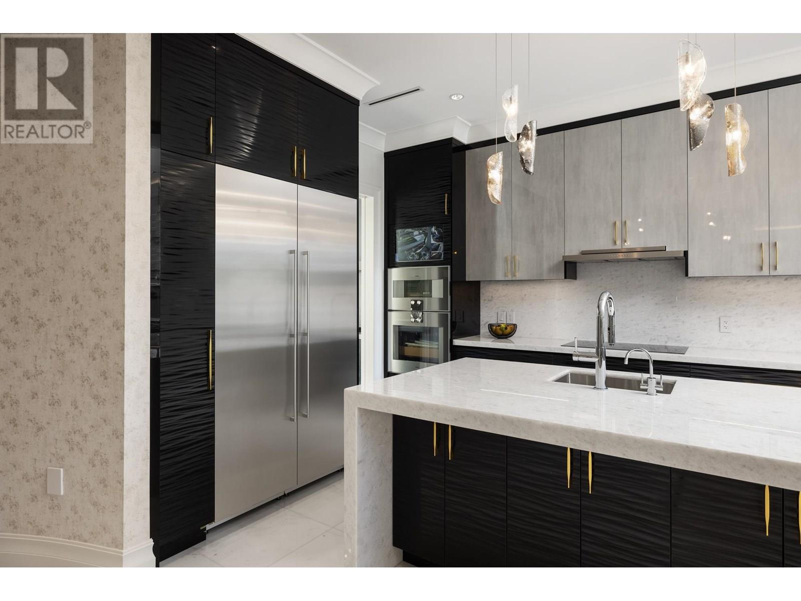 7061 ADERA STREET, Vancouver