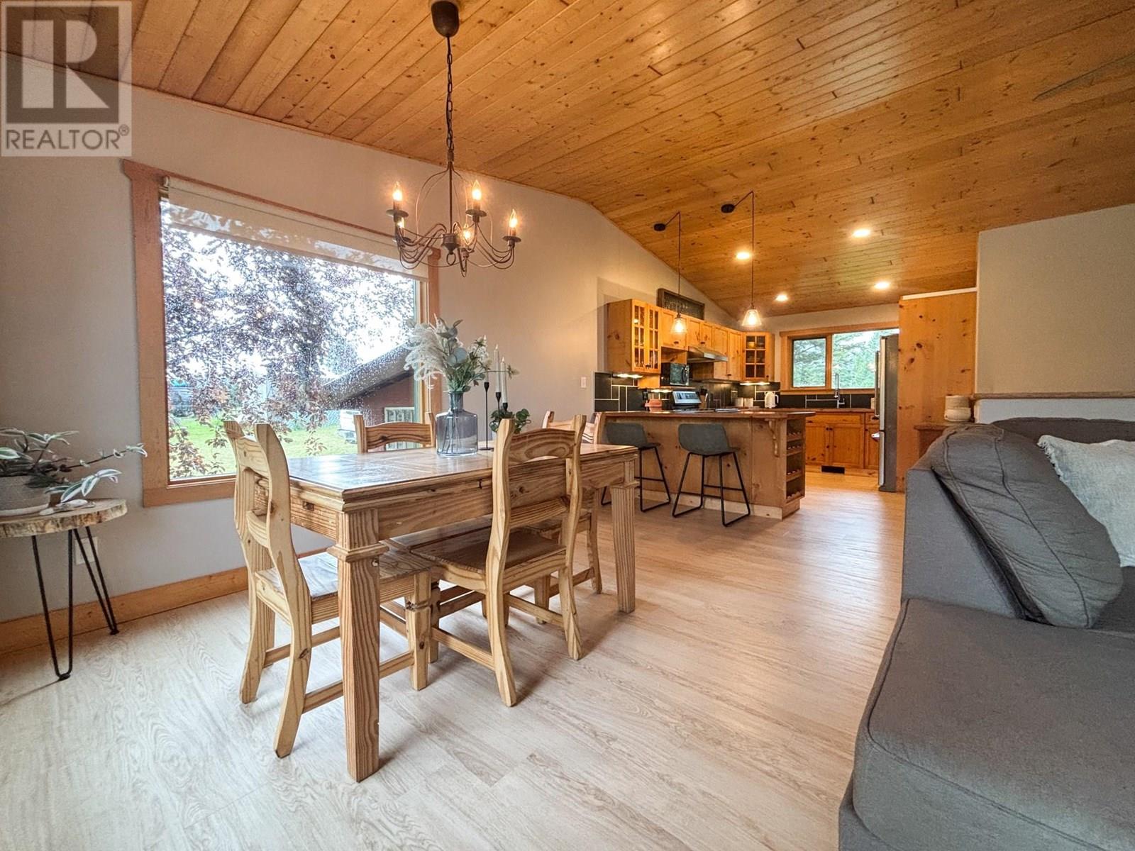 4761 CRESCENTWOOD Drive, Edgewater