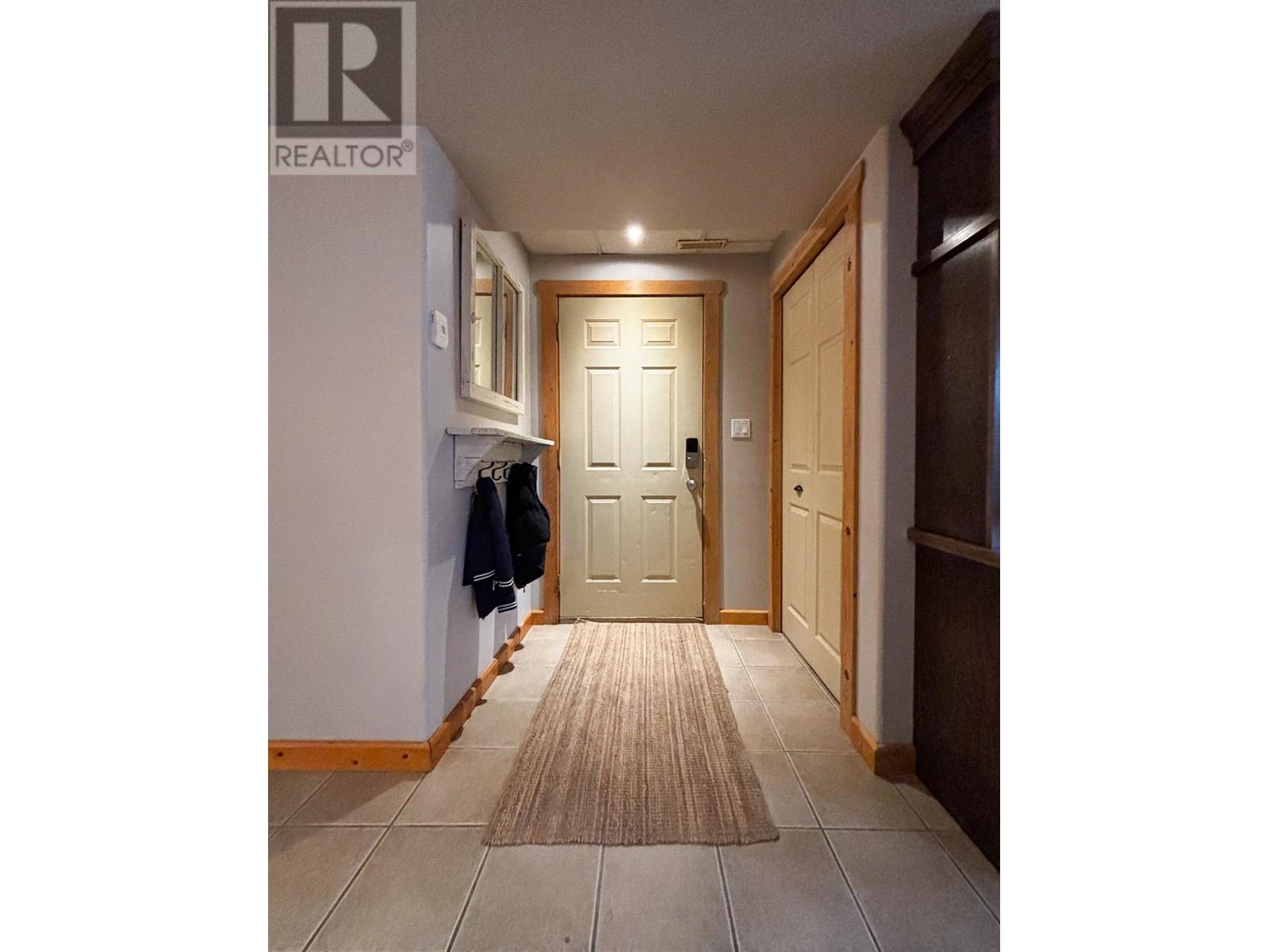 4761 CRESCENTWOOD Drive, Edgewater