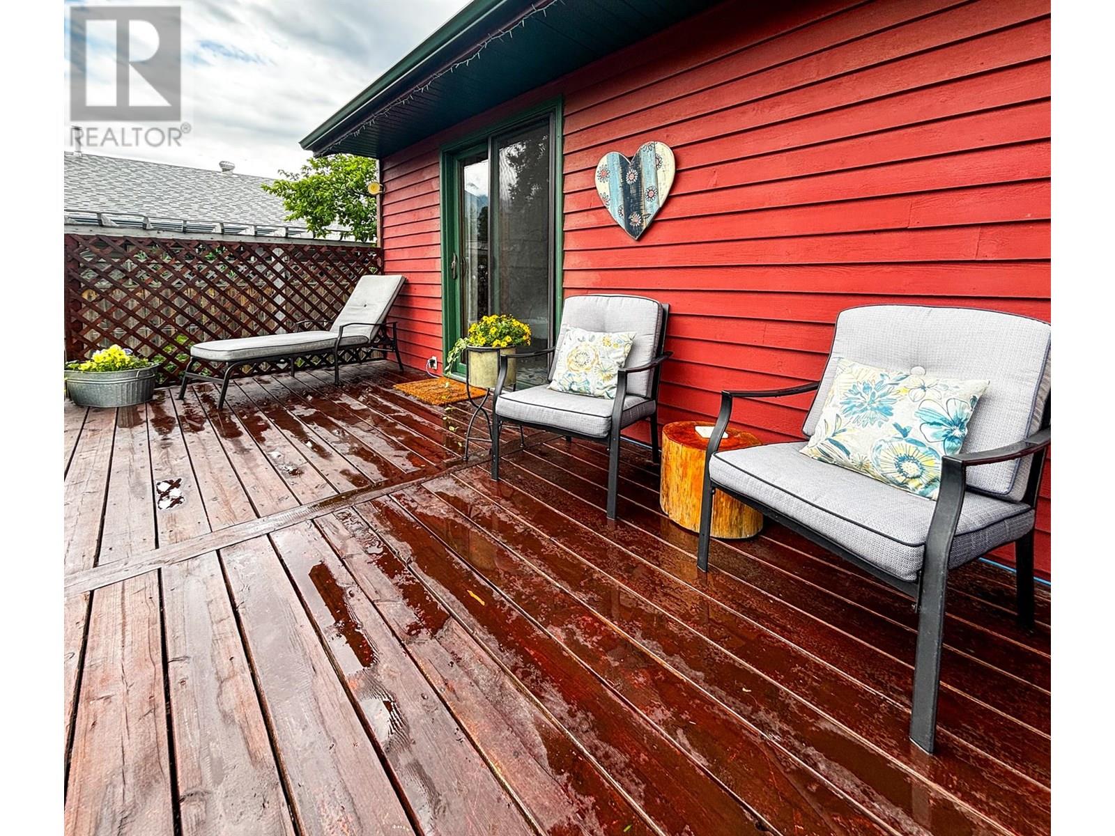 4761 CRESCENTWOOD Drive, Edgewater