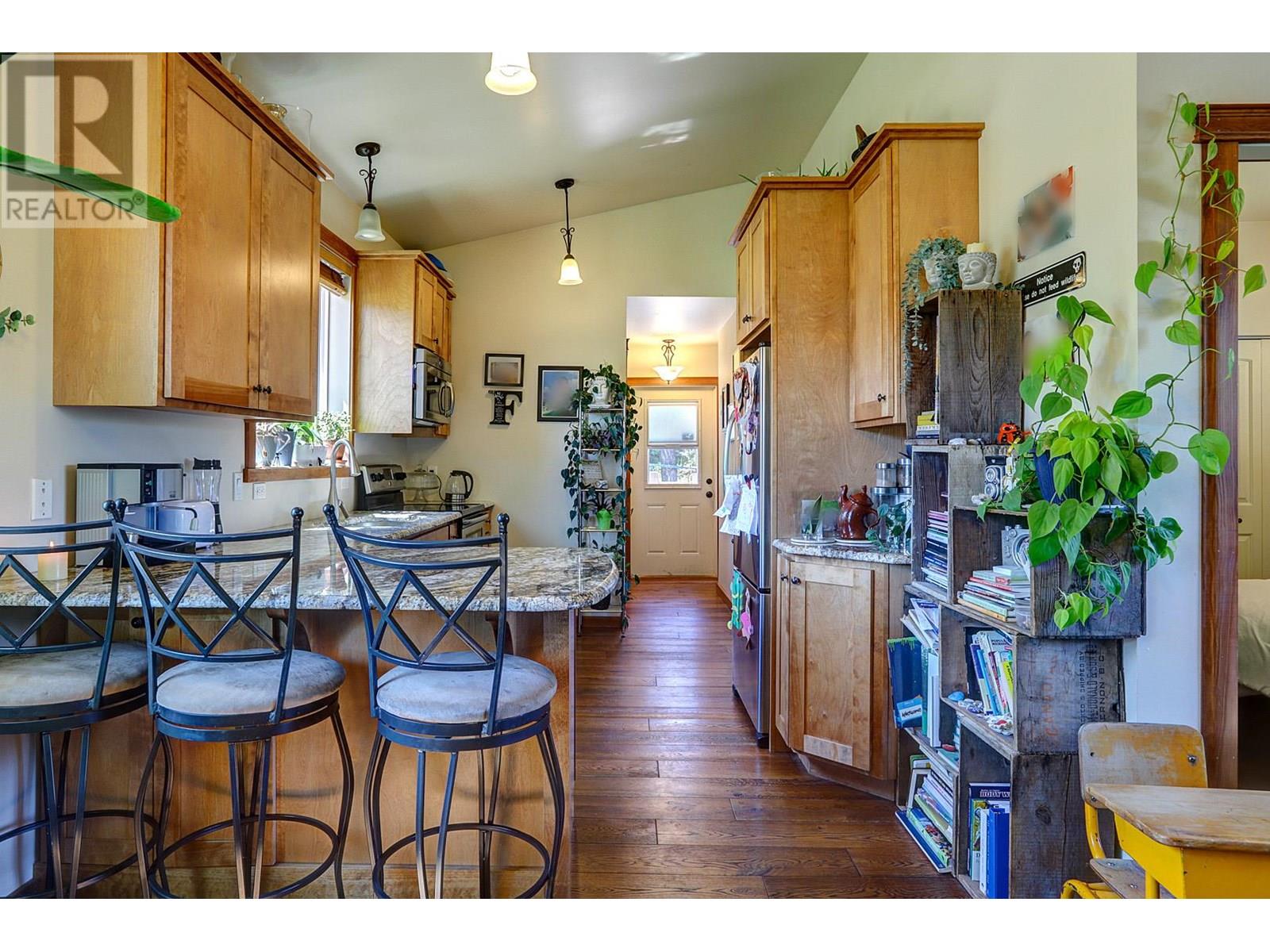 6226 Okanagan Avenue, Vernon