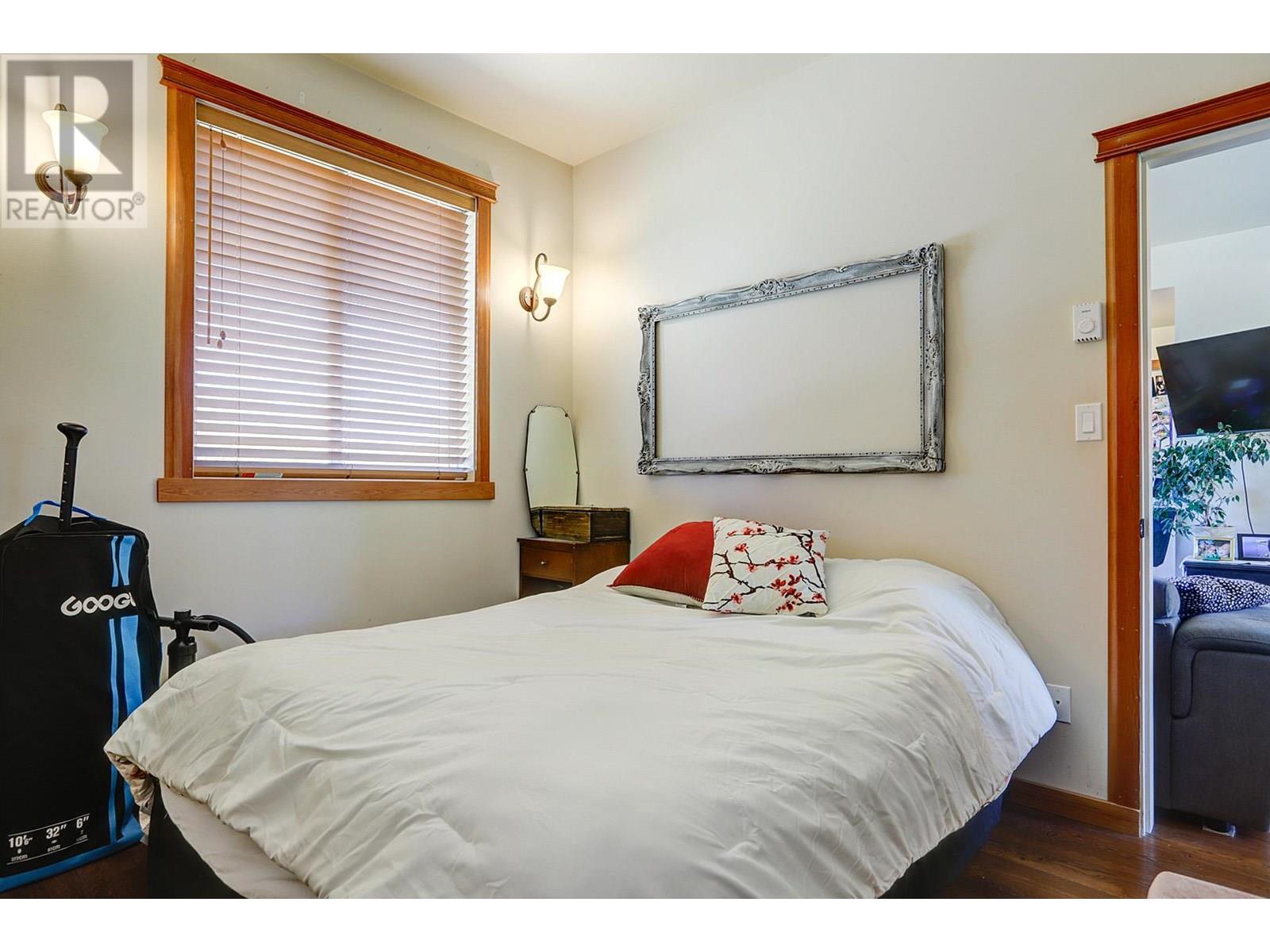 6226 Okanagan Avenue, Vernon