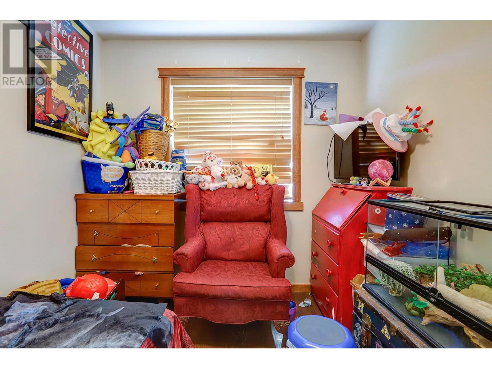 6226 Okanagan Avenue, Vernon