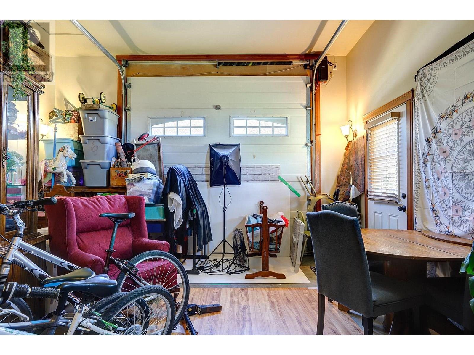 6226 Okanagan Avenue, Vernon