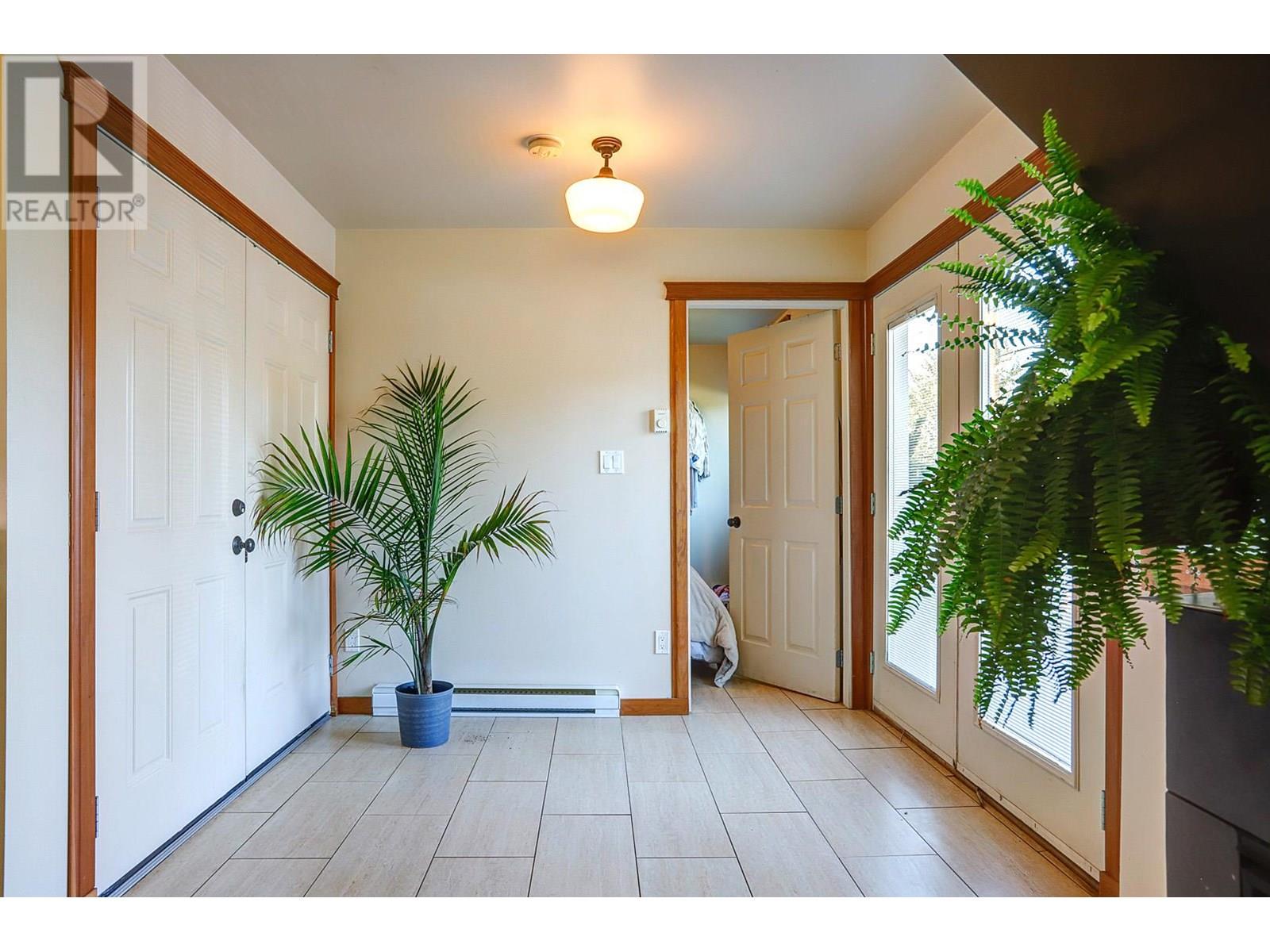 6226 Okanagan Avenue, Vernon