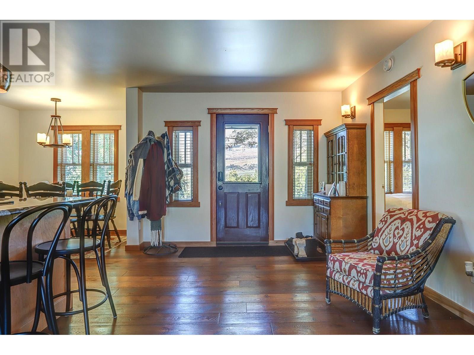 6226 Okanagan Avenue, Vernon