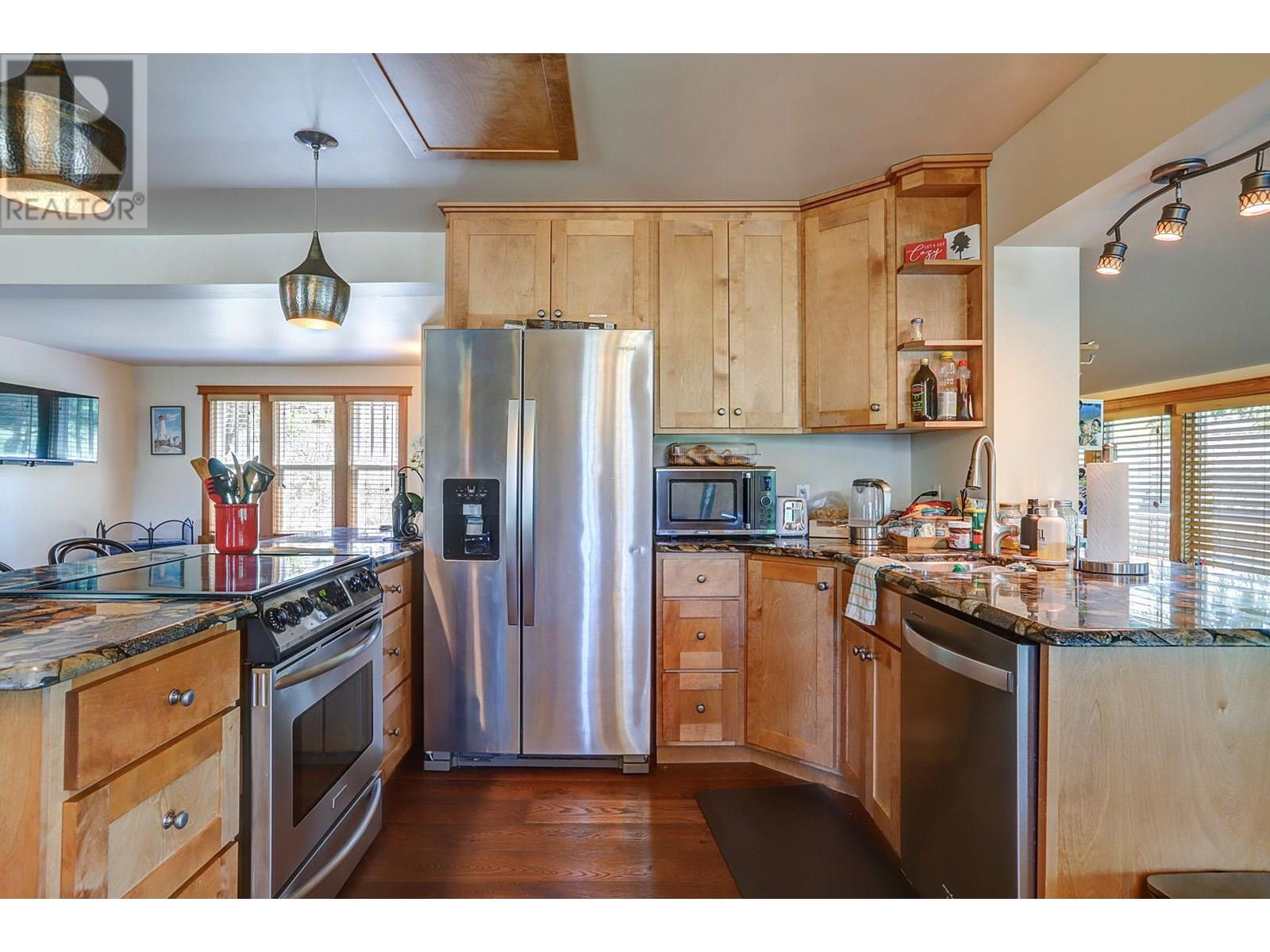 6226 Okanagan Avenue, Vernon