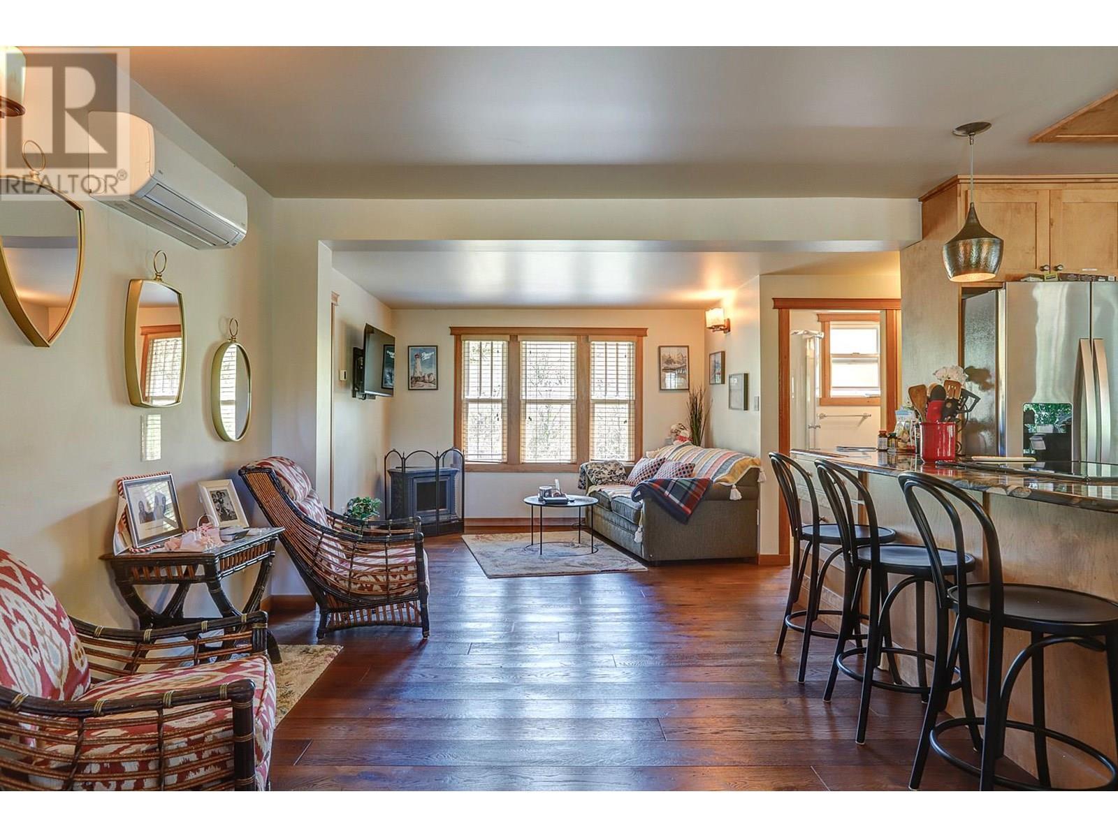 6226 Okanagan Avenue, Vernon