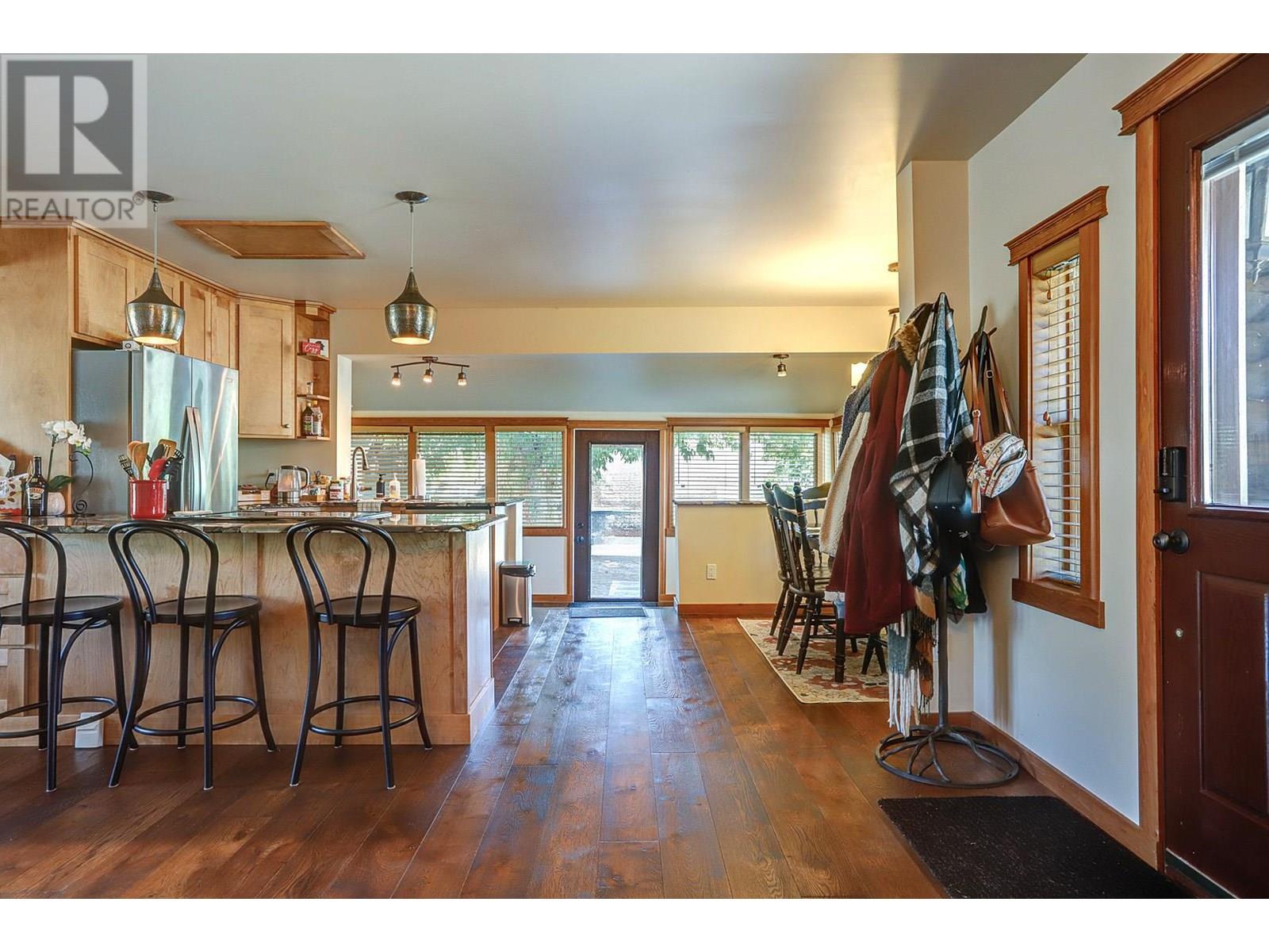 6226 Okanagan Avenue, Vernon