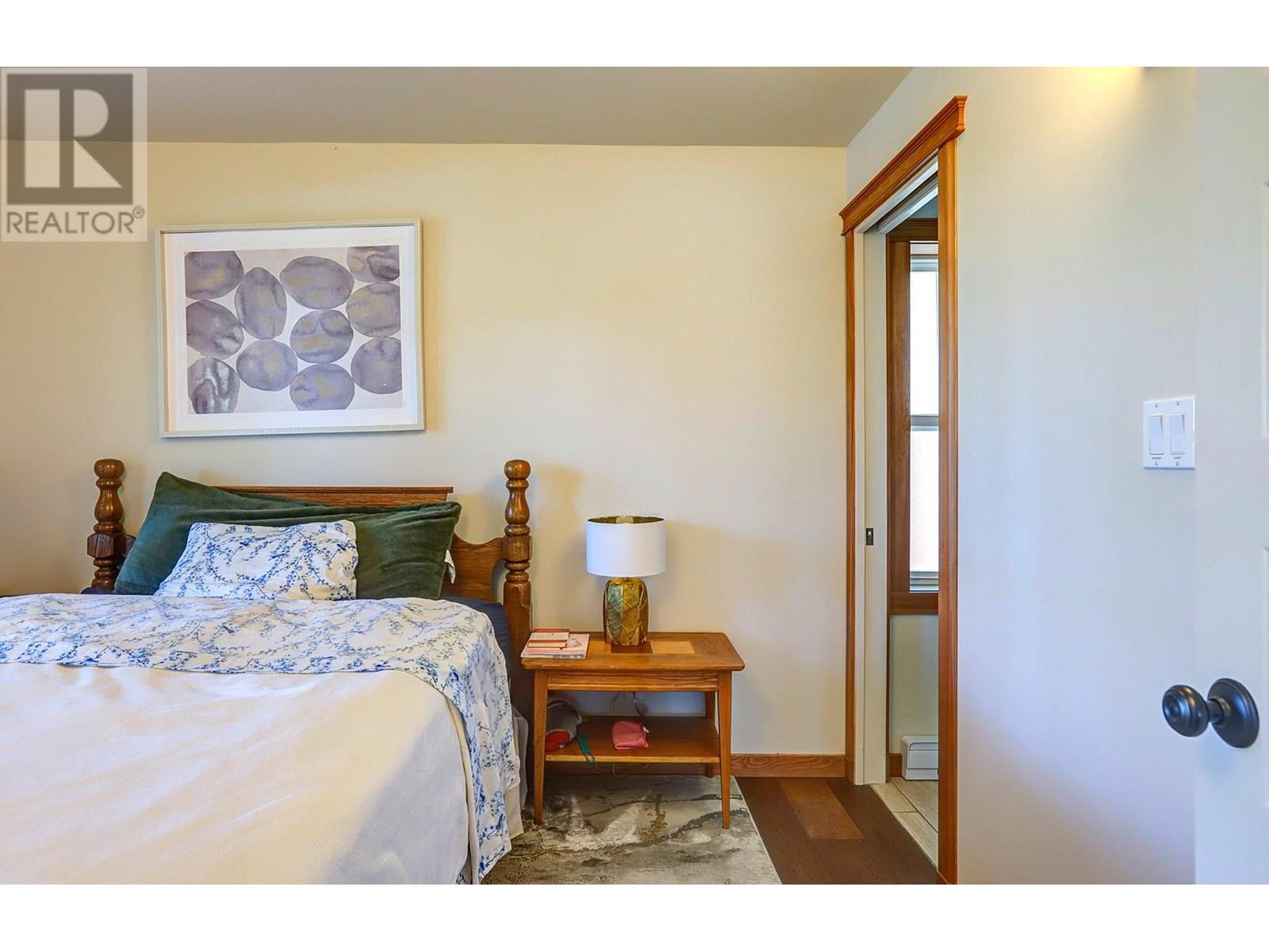 6226 Okanagan Avenue, Vernon
