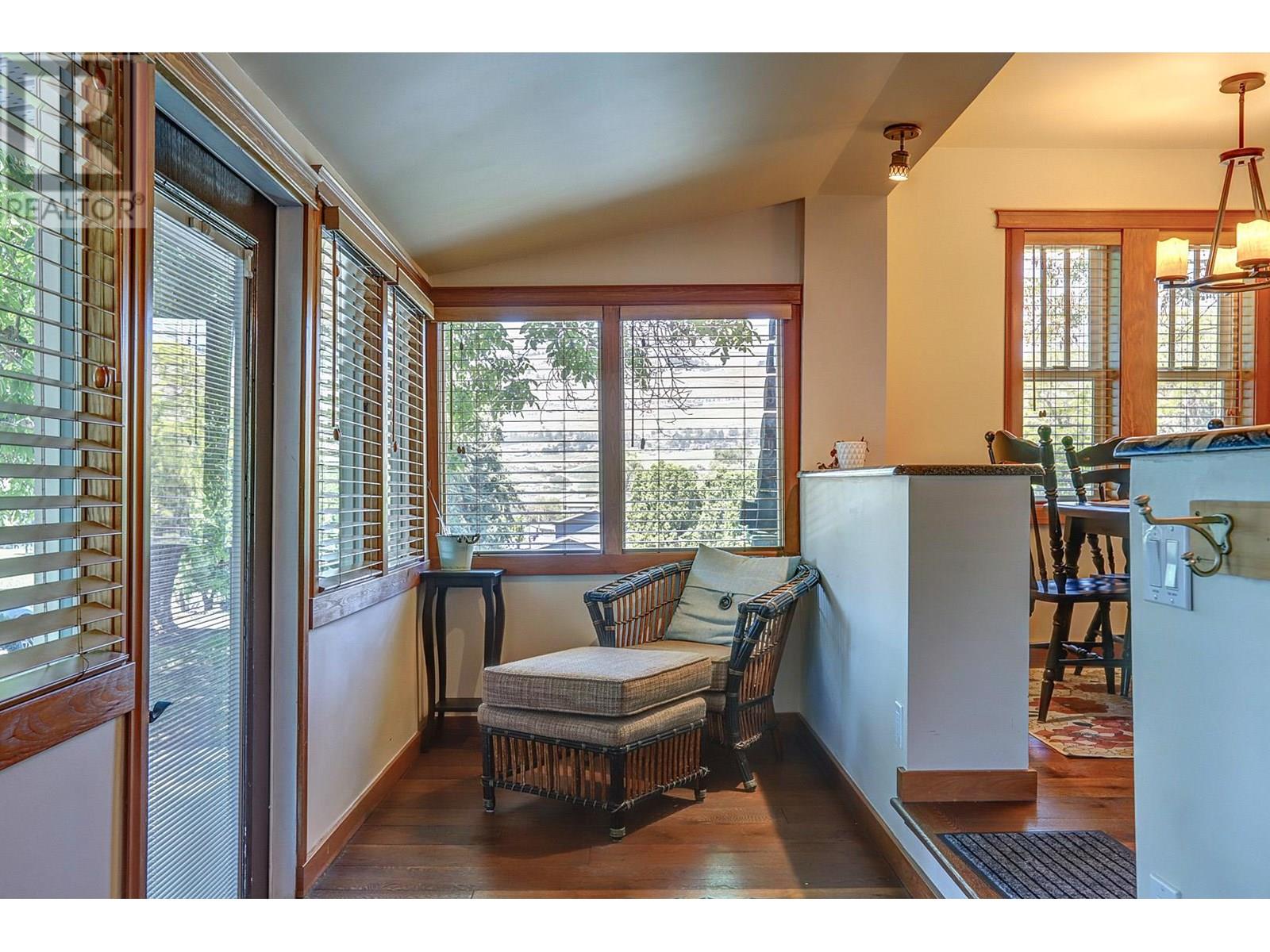 6226 Okanagan Avenue, Vernon