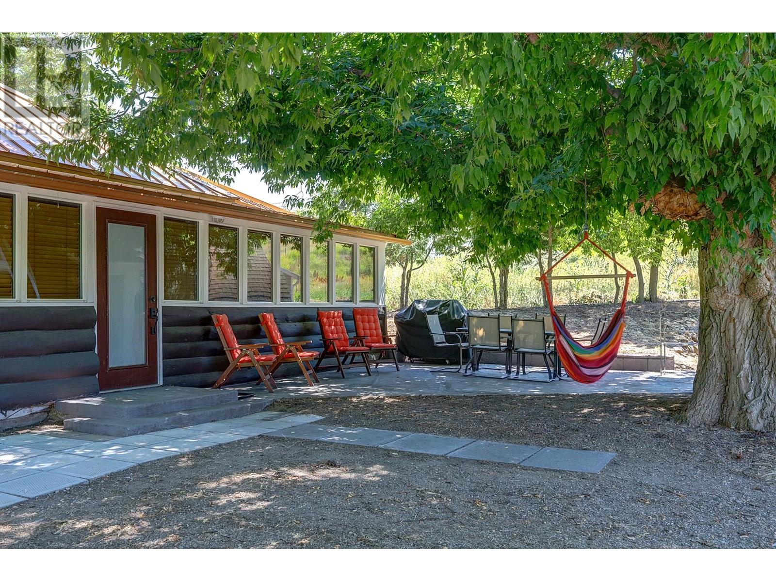 6226 Okanagan Avenue, Vernon