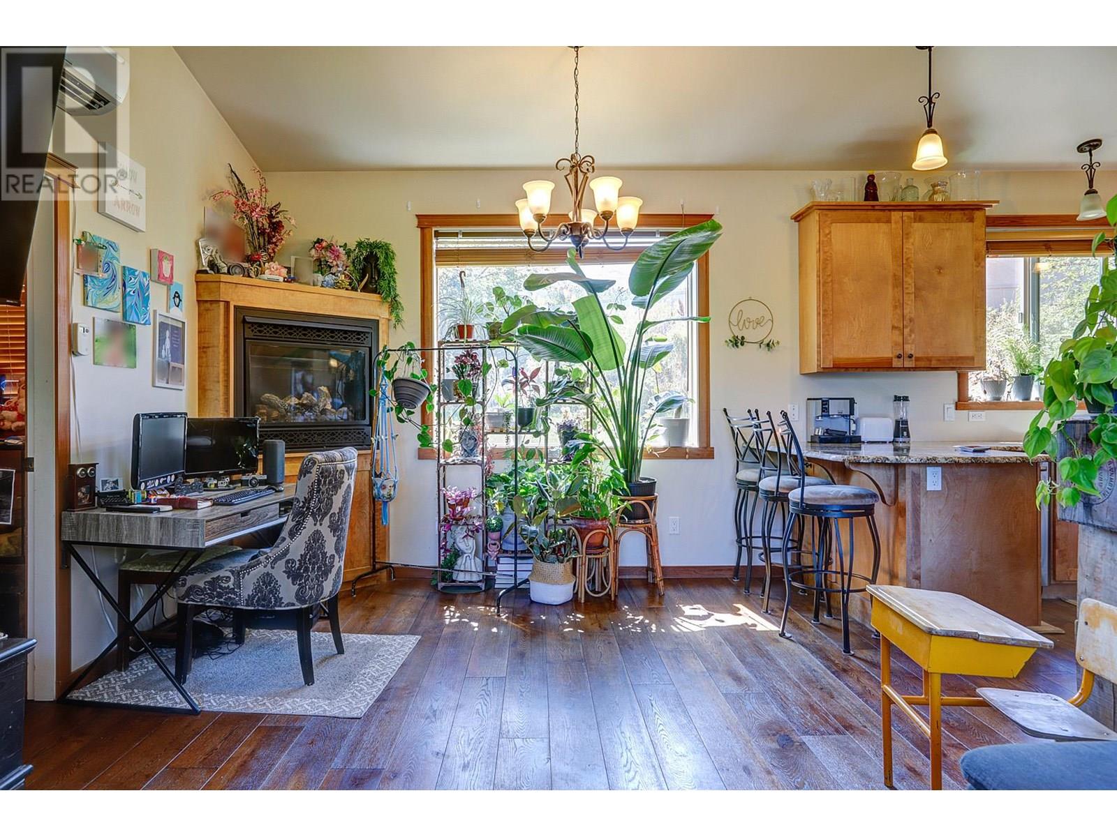 6226 Okanagan Avenue, Vernon