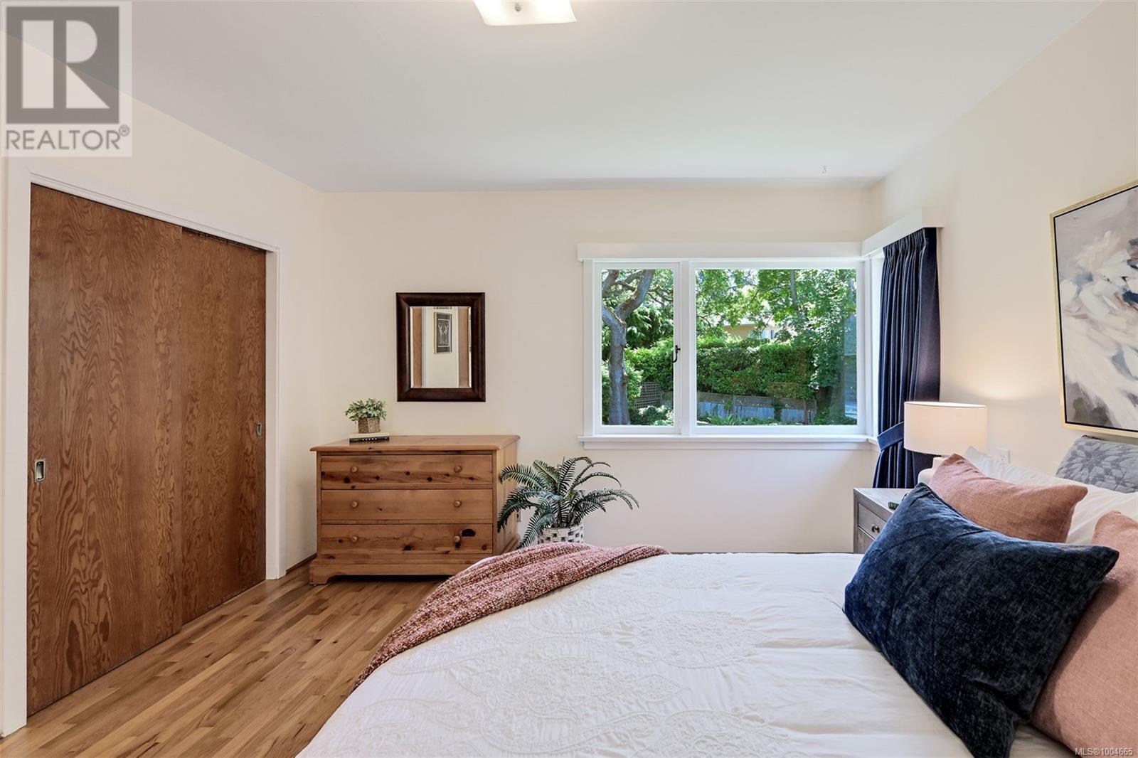 Single Family House for Sale in  Pentrelew Pl Victoria 