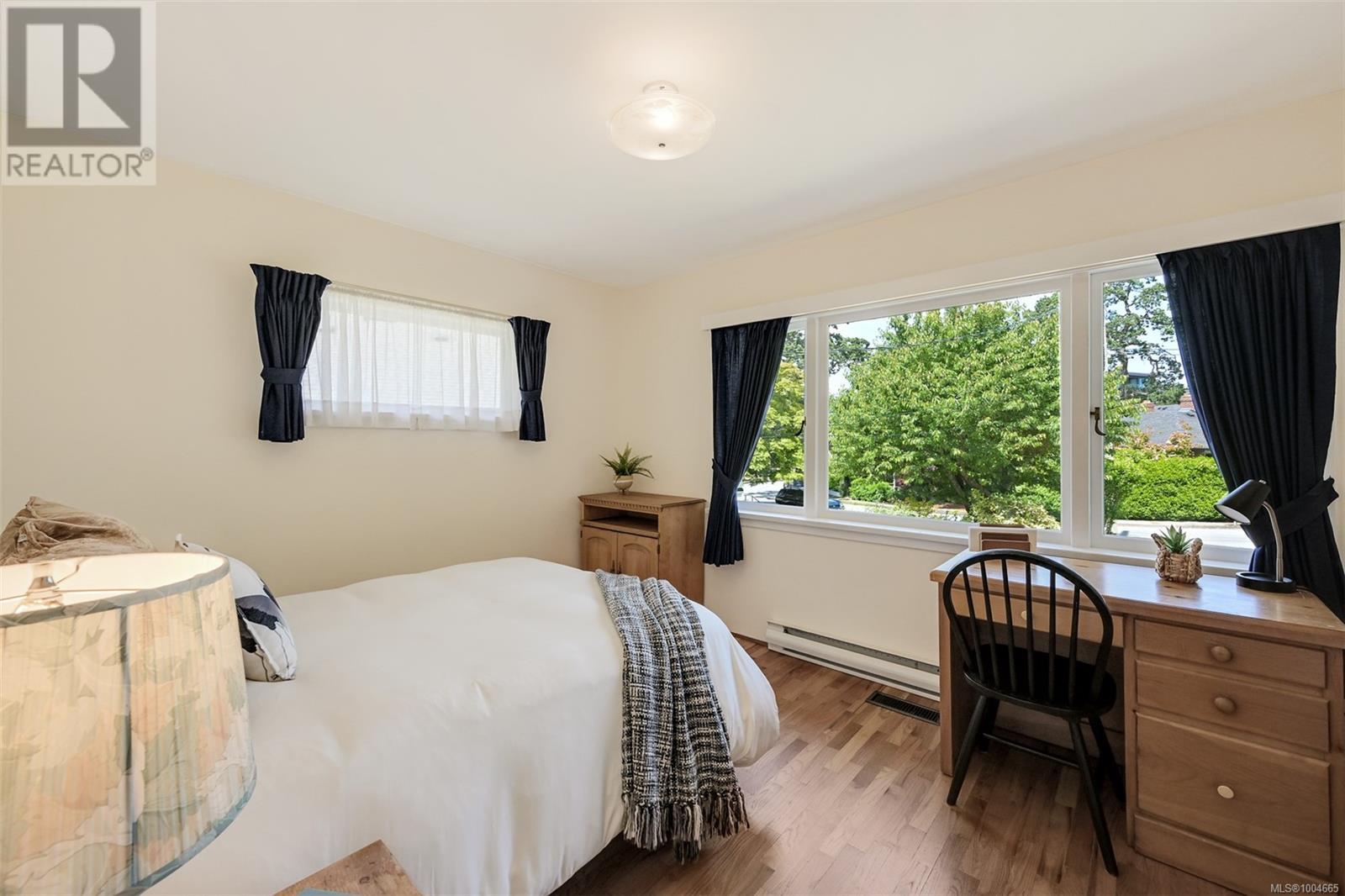 Single Family House for Sale in  Pentrelew Pl Victoria 