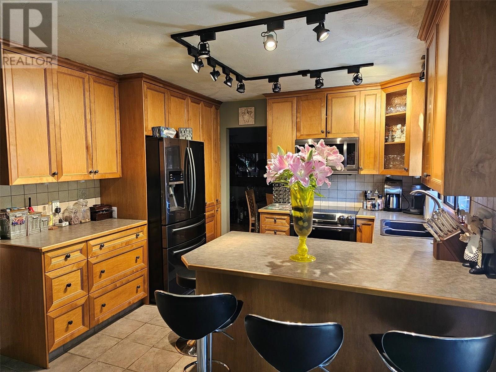  599 Clifton Road, Kelowna