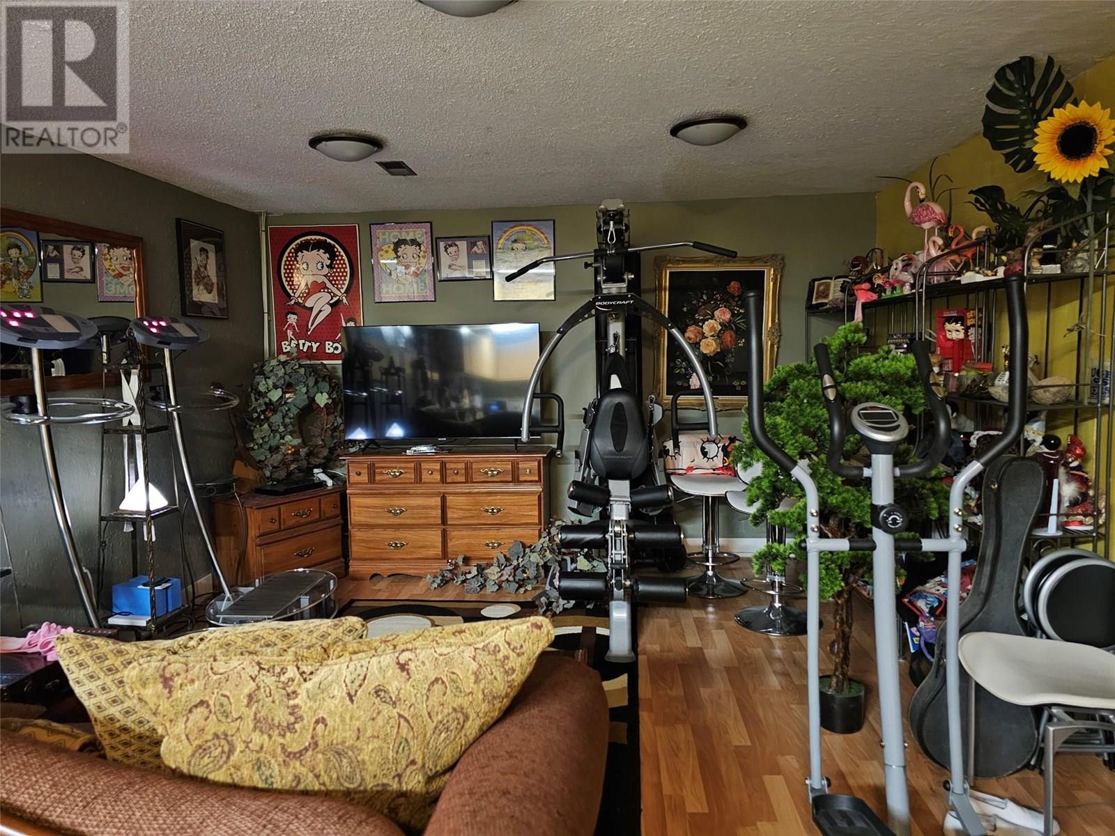  599 Clifton Road, Kelowna