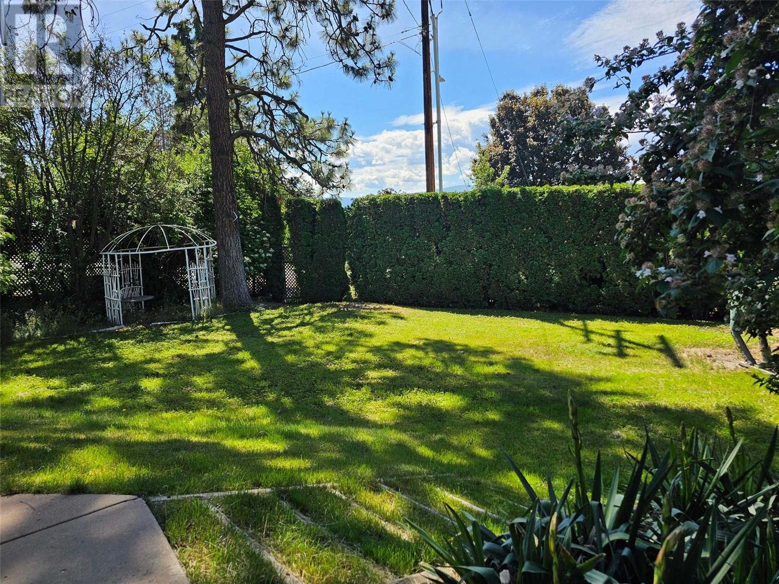  599 Clifton Road, Kelowna
