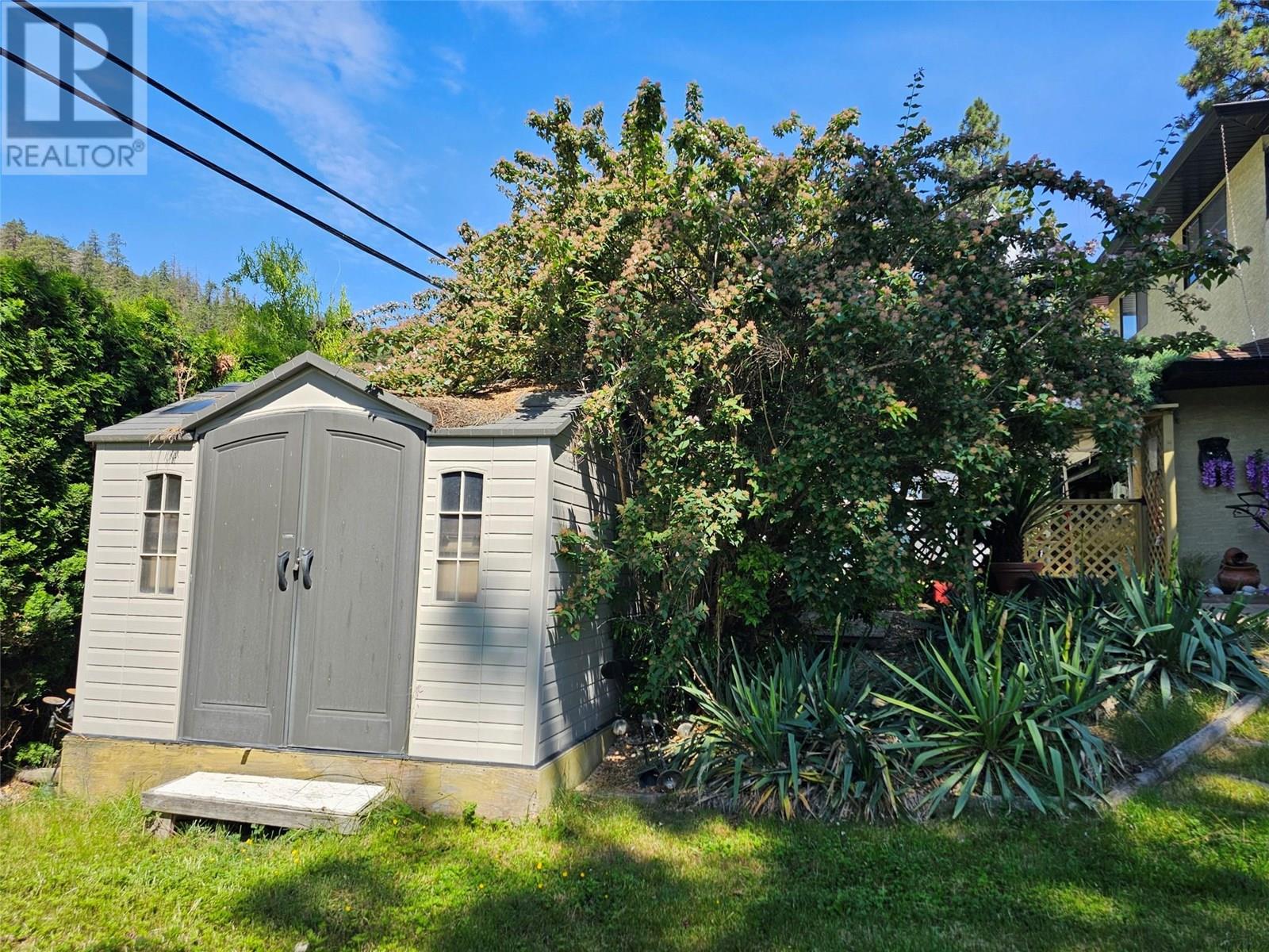  599 Clifton Road, Kelowna