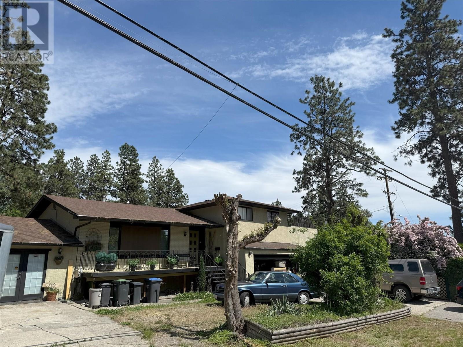  599 Clifton Road, Kelowna