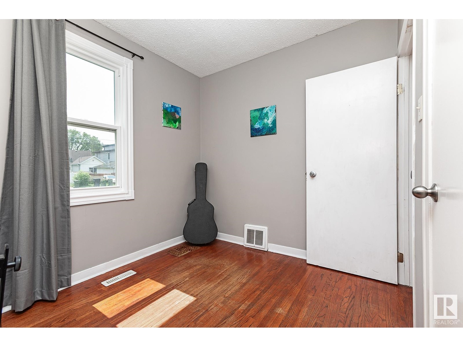 Photo 27 of 10971 72 Av Nw, Edmonton AB