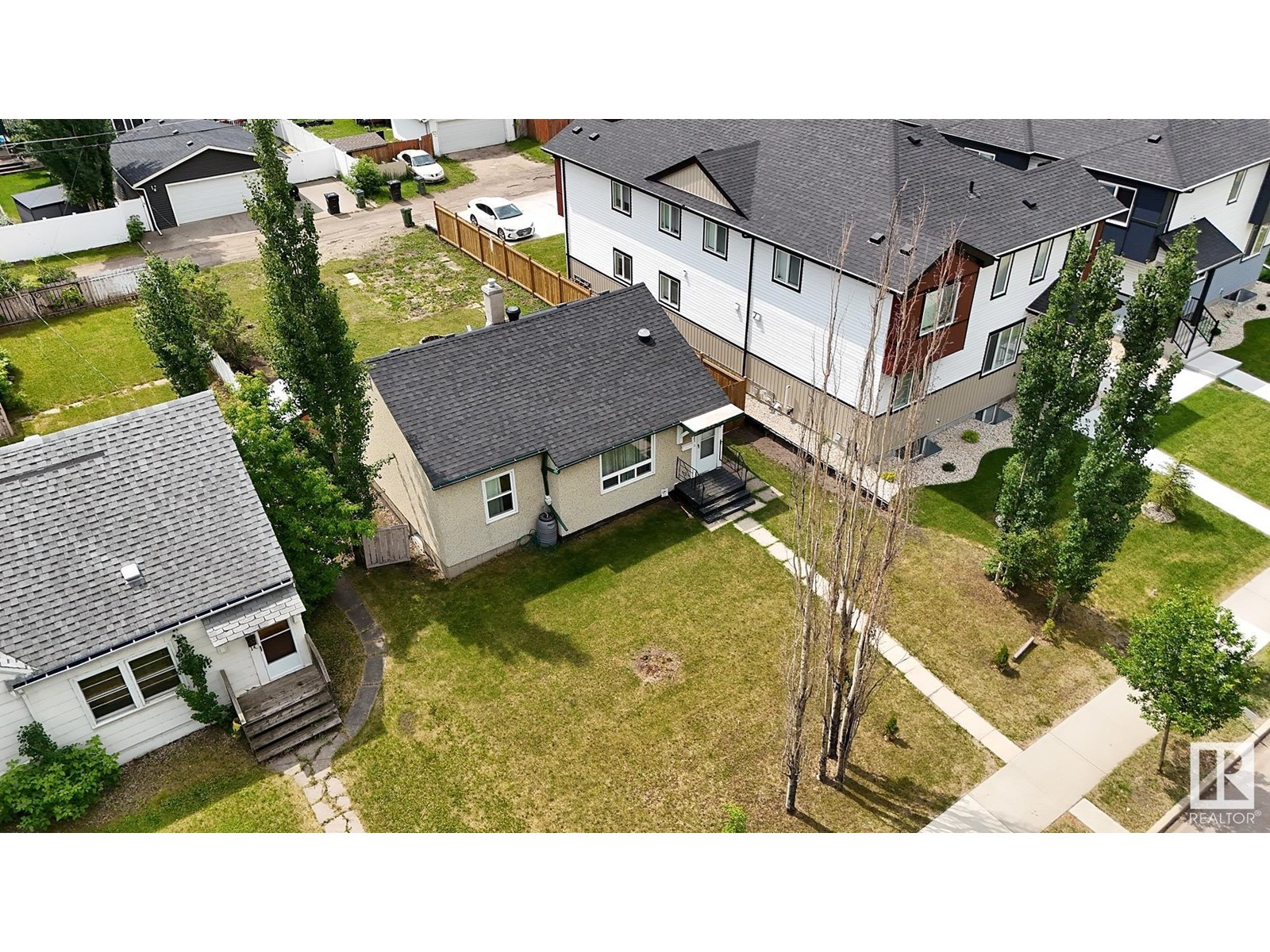 Photo 51 of 10971 72 Av Nw, Edmonton AB
