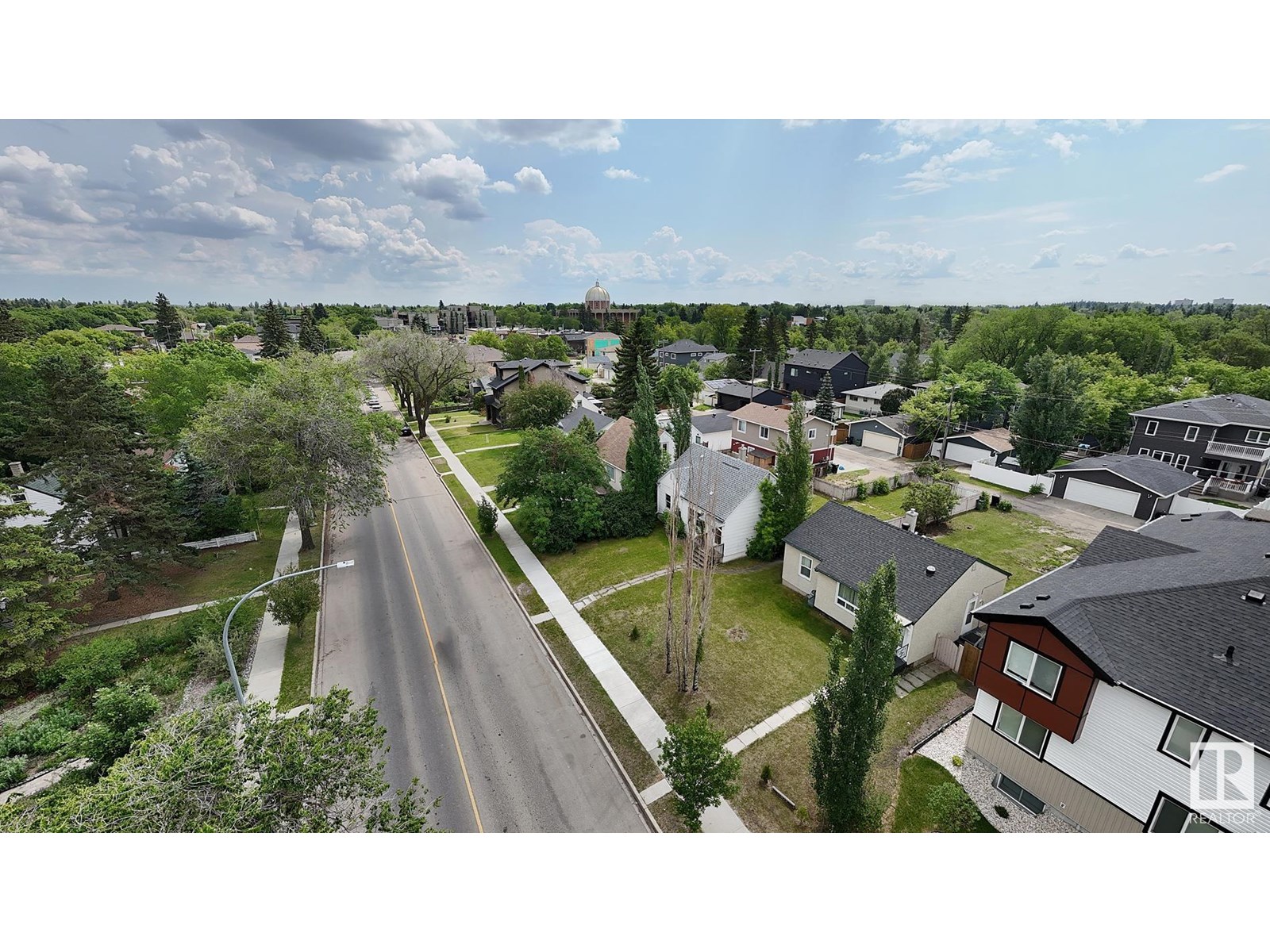 Photo 54 of 10971 72 Av Nw, Edmonton AB