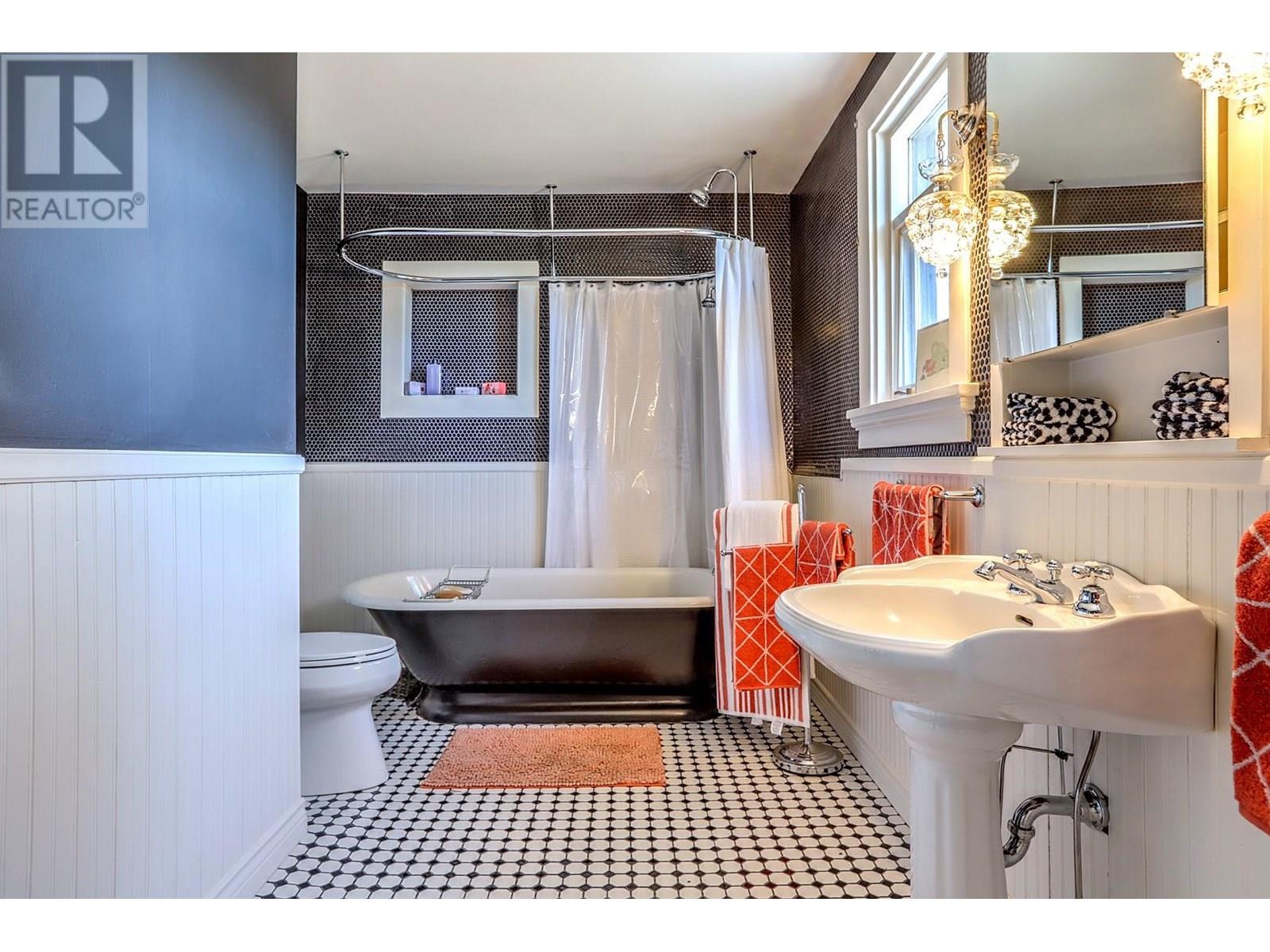  5482 Silver Star Road, Vernon
