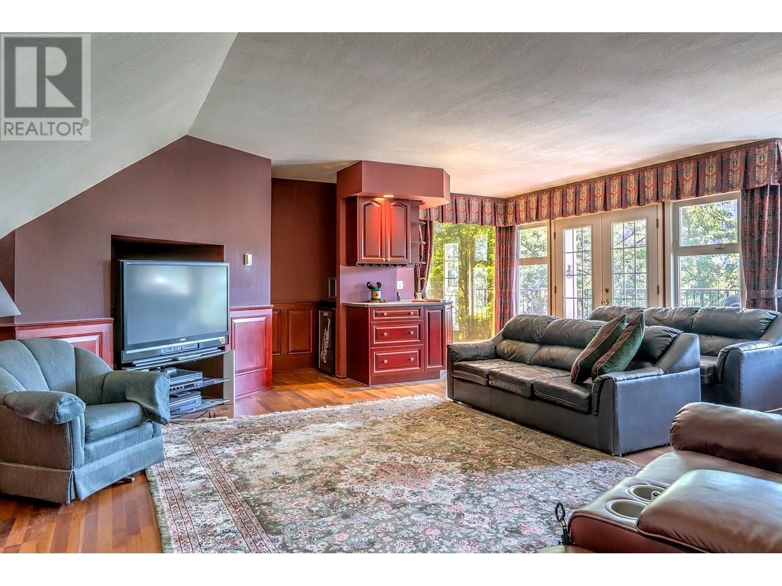  5482 Silver Star Road, Vernon