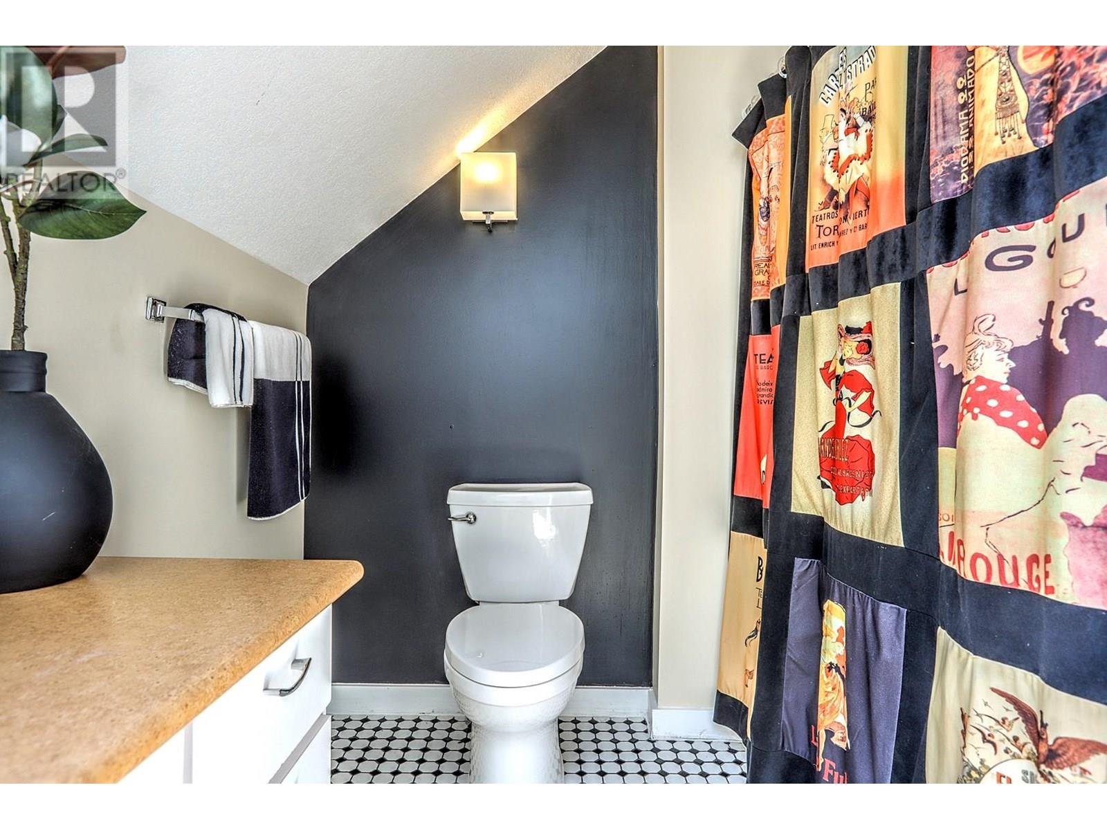  5482 Silver Star Road, Vernon