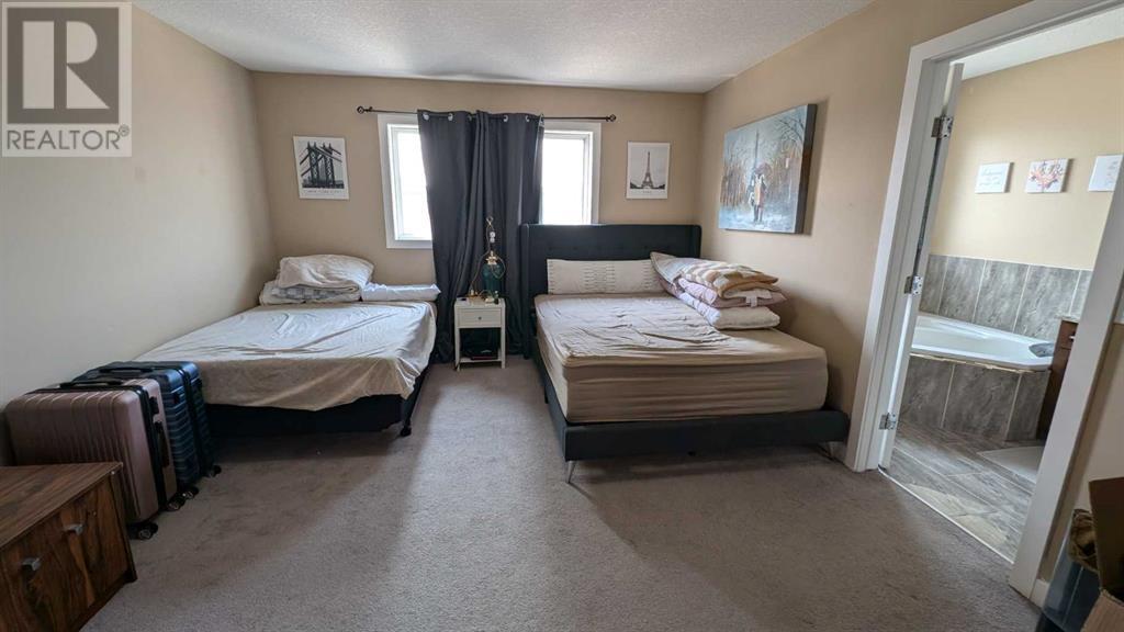 Photo 8 of 7013 50 Avenue, Camrose AB
