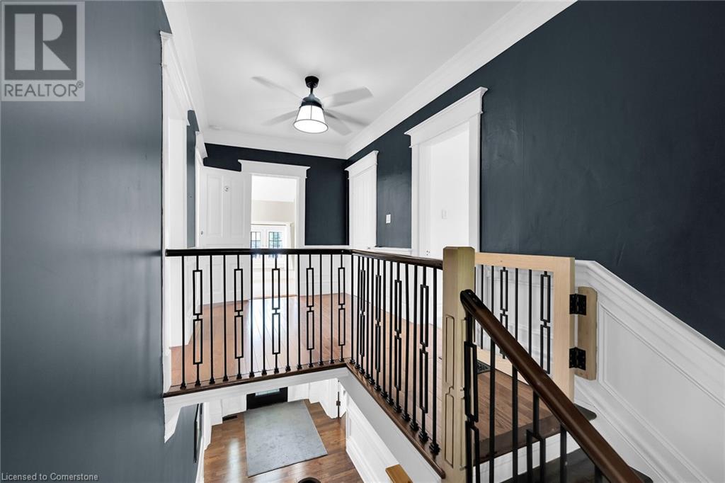 Photo 23 of 14 Robinson Street S, Grimsby ON