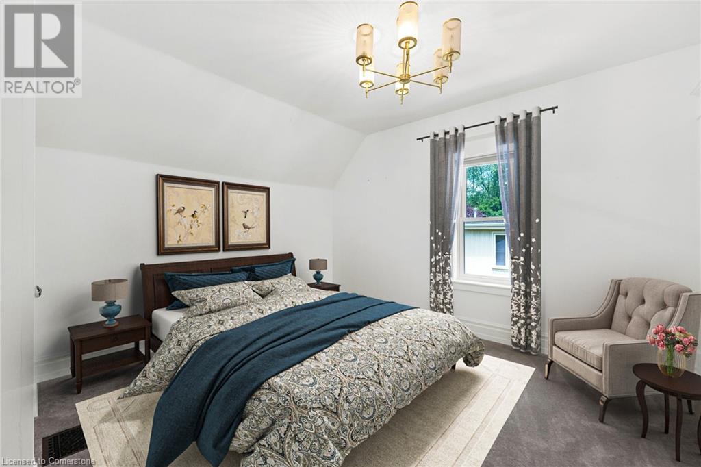 Photo 29 of 14 Robinson Street S, Grimsby ON