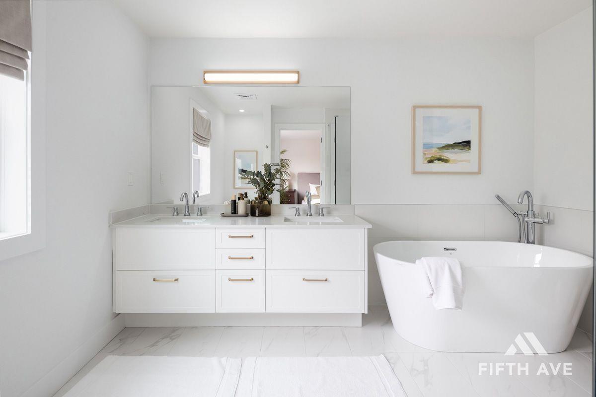Photo 9 of 13 20680 76 B Avenue, Langley BC