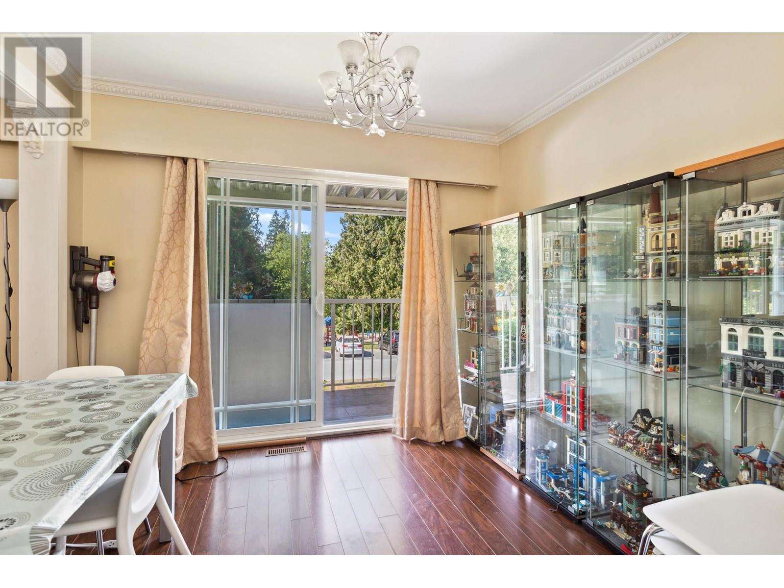Photo 7 of 8224 Wedgewood Street, Burnaby BC