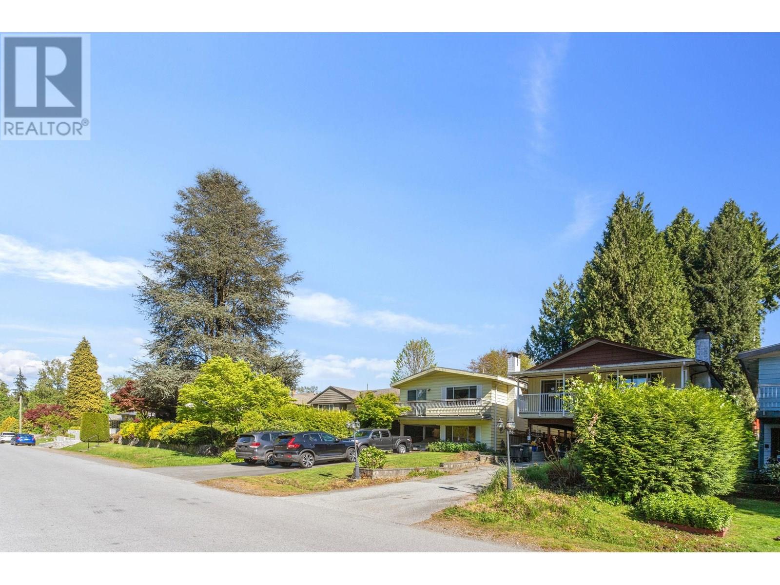 Photo 30 of 8224 Wedgewood Street, Burnaby BC